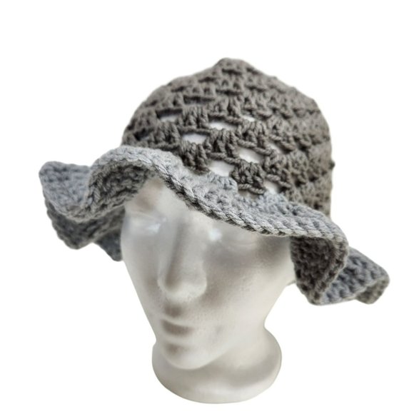Bucket Hat granny handknit shades of grey sun hat - Picture 6 of 10